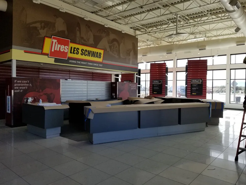 les-schwab-hesperia-ca1