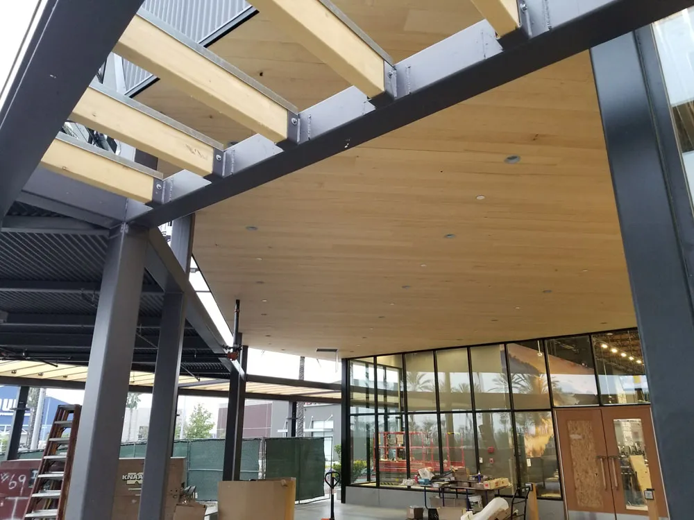 rei-burbank-ca2